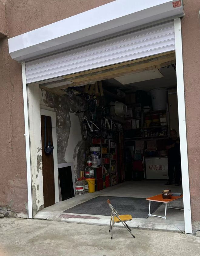 住进车库的中产在消费降级中找到了新的“快乐老家”(图10)