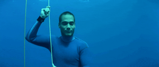 剧组遭辐射、摄影师遇难、导演失聪：电影大师户外玩命史(图25)