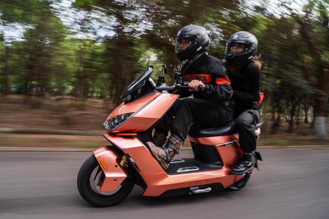 冬日户外党必入清单！首选新日梦想6全能座驾暖骑无忧(图4)